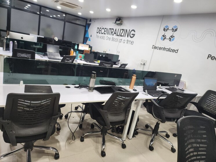Team Area, sola Commercial Office Space 2256 Sq.Ft. In Sola Ahmedabad 9204003