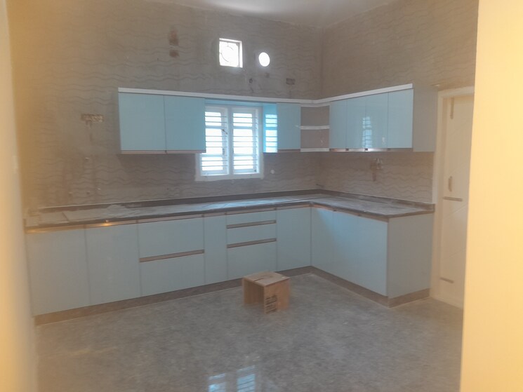 Kitchen, nri layout 3 Bedroom 1500 Sq.Ft. Builder Floor In Nri Layout Bangalore 9203995