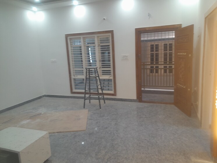 Room, nri layout 3 Bedroom 1500 Sq.Ft. Builder Floor In Nri Layout Bangalore 9203995