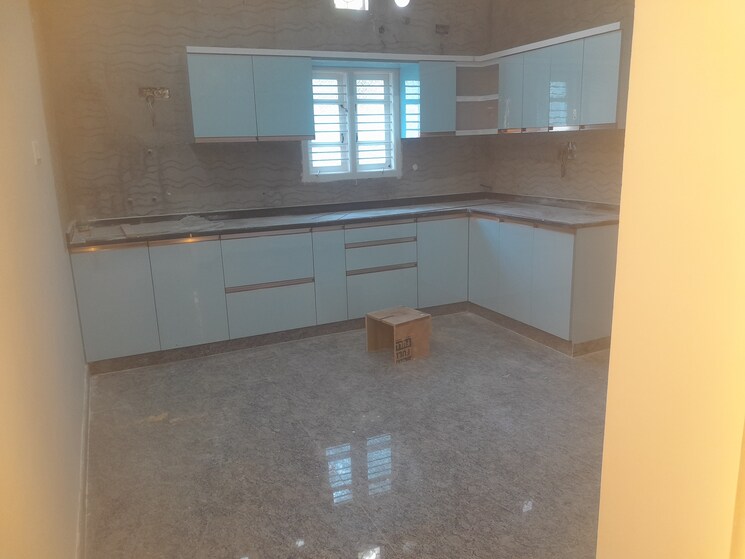 Kitchen, nri layout 3 Bedroom 1500 Sq.Ft. Builder Floor In Nri Layout Bangalore 9203995
