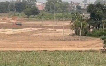 Plot For Sale in KharaR-Kurali Highway