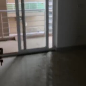 Room in 3 BHK Apartment at Capital The Residences 360, Sector 70a – for Rent