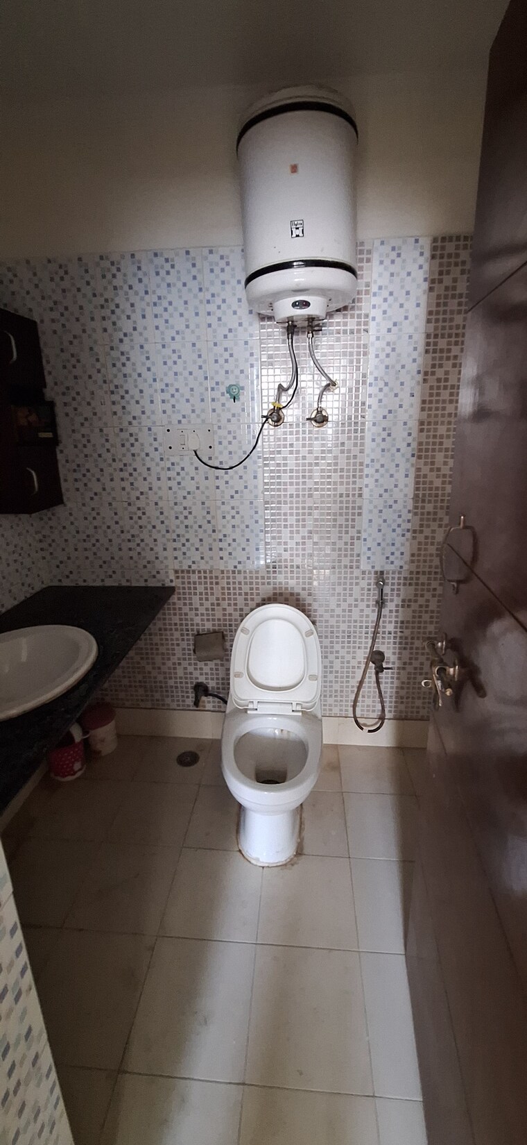 Bathroom, sector 23 dwarka 3 Bedroom 1550 Sq.Ft. Apartment In Sector 23 Dwarka Delhi 9204150