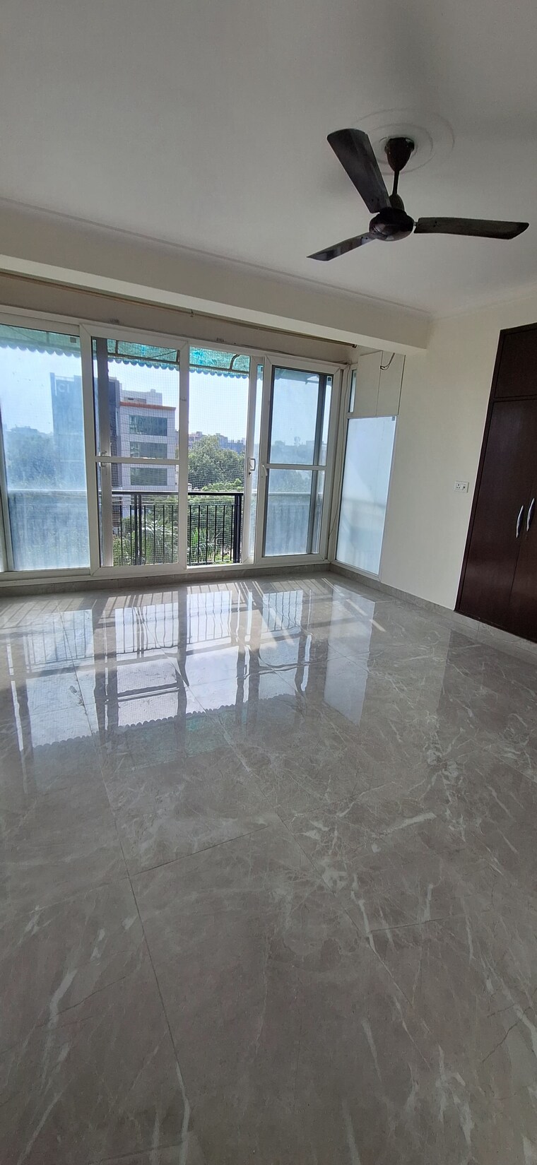 Room, sector 23 dwarka 3 Bedroom 1550 Sq.Ft. Apartment In Sector 23 Dwarka Delhi 9204150