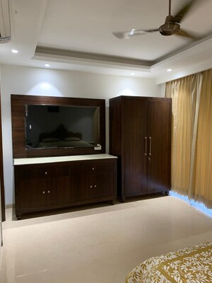 Furnished Amenities in 4 BHK Builder Floor at Greater Kailash ii – for Rent