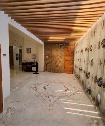 Parking in 6 BHK Villa at Science City – for Sale