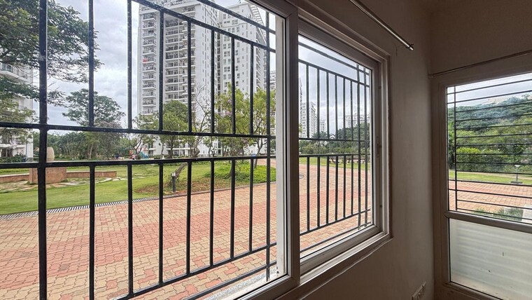 Balcony, prestige-shantiniketan 4 Bedroom 2912 Sq.Ft. Apartment In Whitefield Bangalore 9204291