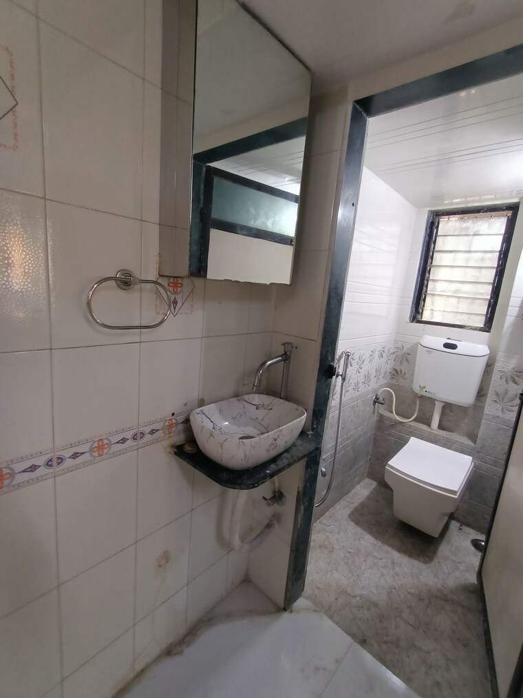 Bathroom, dombivli west 1 Bedroom 650 Sq.Ft. Apartment In Dombivli West Thane 9204332