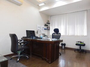  Office Space For Rent in Dhobi Talao