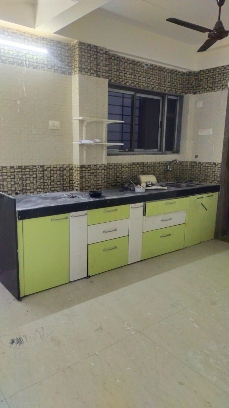 Kitchen, valley-shilp 3 Bedroom 1650 Sq.Ft. Apartment In Kharghar Sector 36 Navi Mumbai 9204435