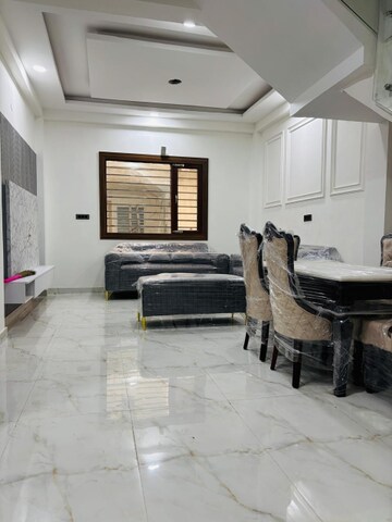Parking in 3 BHK Villa at Kingson Green Villa Phase 2, Panchsheel Green – for Sale