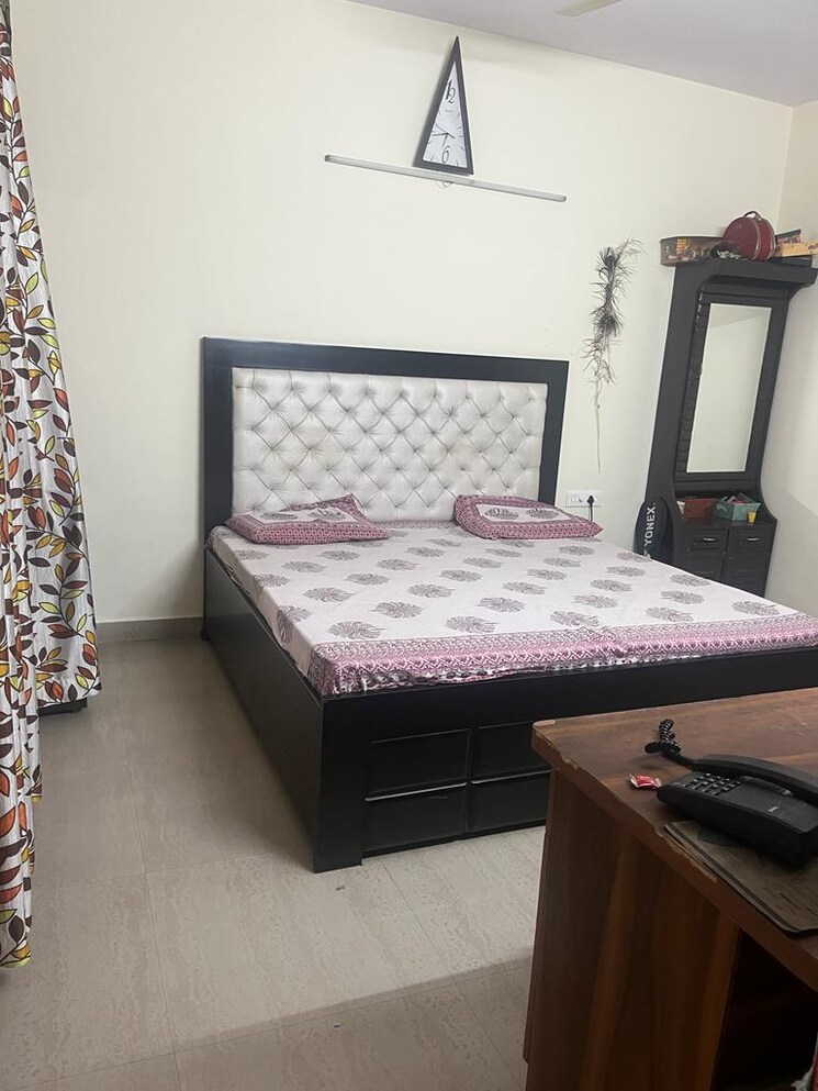 Bedroom, civitech-florencia 3 Bedroom 1650 Sq.Ft. Apartment In Vaishali Sector 9 Ghaziabad 9204486