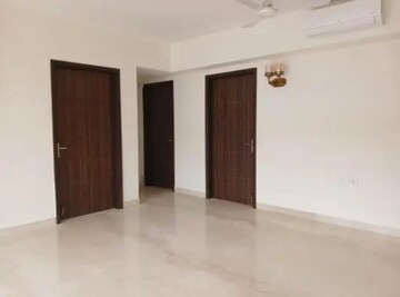 Room in 3 BHK Apartment at Bestech Park View Sanskruti, Sector 92 – for Sale