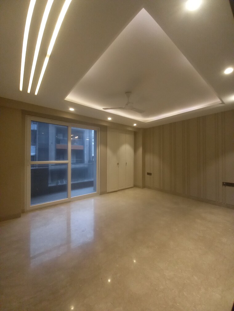 Room, greater kailash i 4 Bedroom 250 Sq.Yd. Builder Floor In Greater Kailash I Delhi 9204601