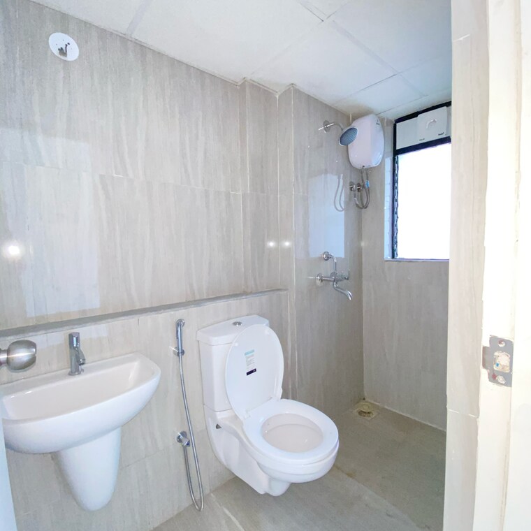 Attached Bathroom, runwal-gardens 1 Bedroom 437 Sq.Ft. Apartment In Bhadra Nagar Thane 9204640