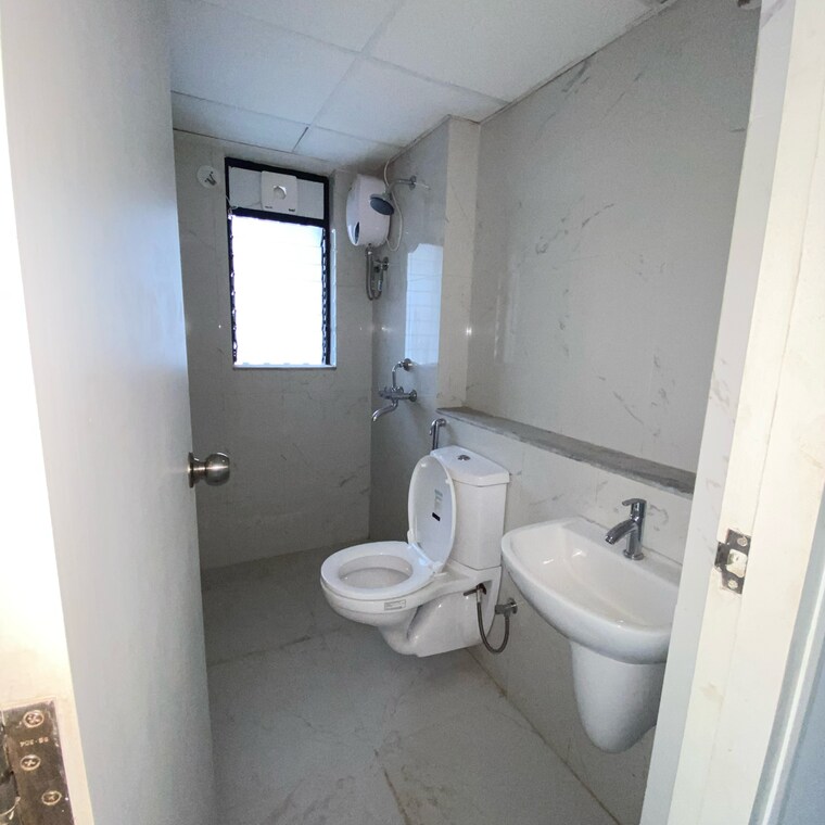 Attached Bathroom, runwal-gardens 1 Bedroom 437 Sq.Ft. Apartment In Bhadra Nagar Thane 9204640