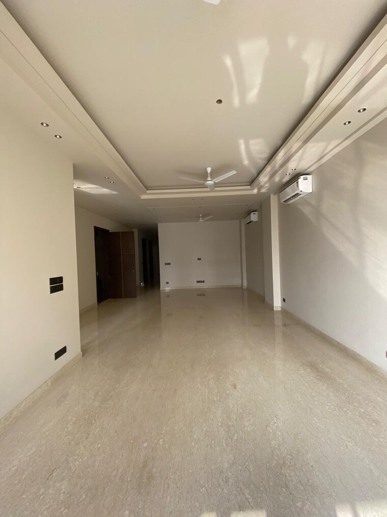 Room, greater kailash i 4 Bedroom 2700 Sq.Ft. Builder Floor In Greater Kailash I Delhi 9204583