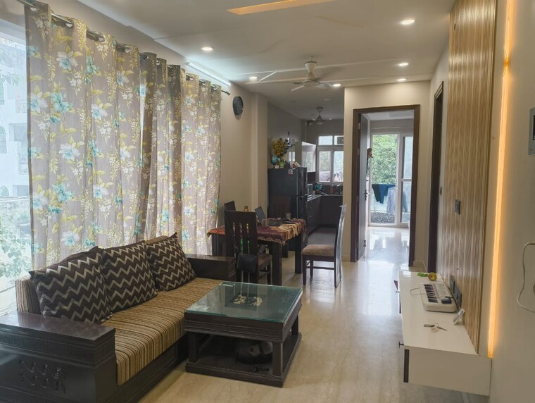 Living Room, vikas puri 2 Bedroom 84 Sq.Yd. Builder Floor In Vikas Puri Delhi 9204602