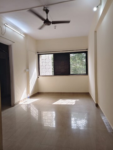 1 BHK Apartment For Rent in Deepanjali CHS, Malad West