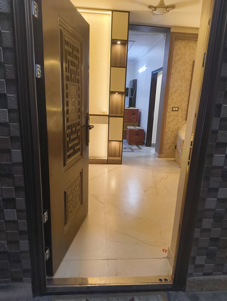 Room, vasant kunj 4 Bedroom 2000 Sq.Ft. Apartment In Vasant Kunj Delhi 9204626