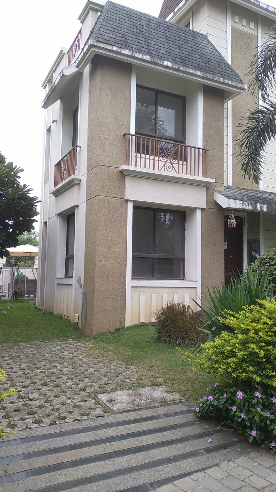 3 BHK + Study Room 2500 Sq.Ft. Villa in Nyati Victoria