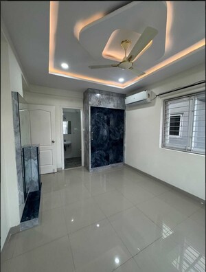 Room in 3 BHK Apartment at Jains Carlton Creek, Manikonda – for Rent