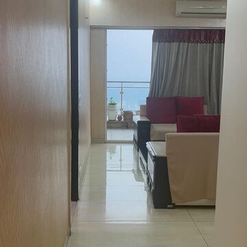 Room in 3.5 BHK Apartment at Sector 79 – for Rent