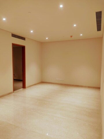 Room in 3 BHK Apartment at Embassy Lake Terrace, Hebbal – for Rent