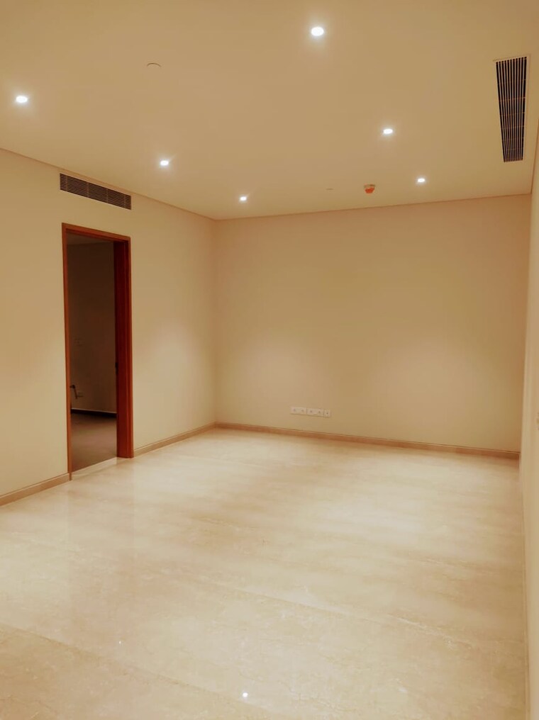 Room, embassy-lake-terrace 3 Bedroom 3947 Sq.Ft. Apartment In Hebbal Bangalore 9204663