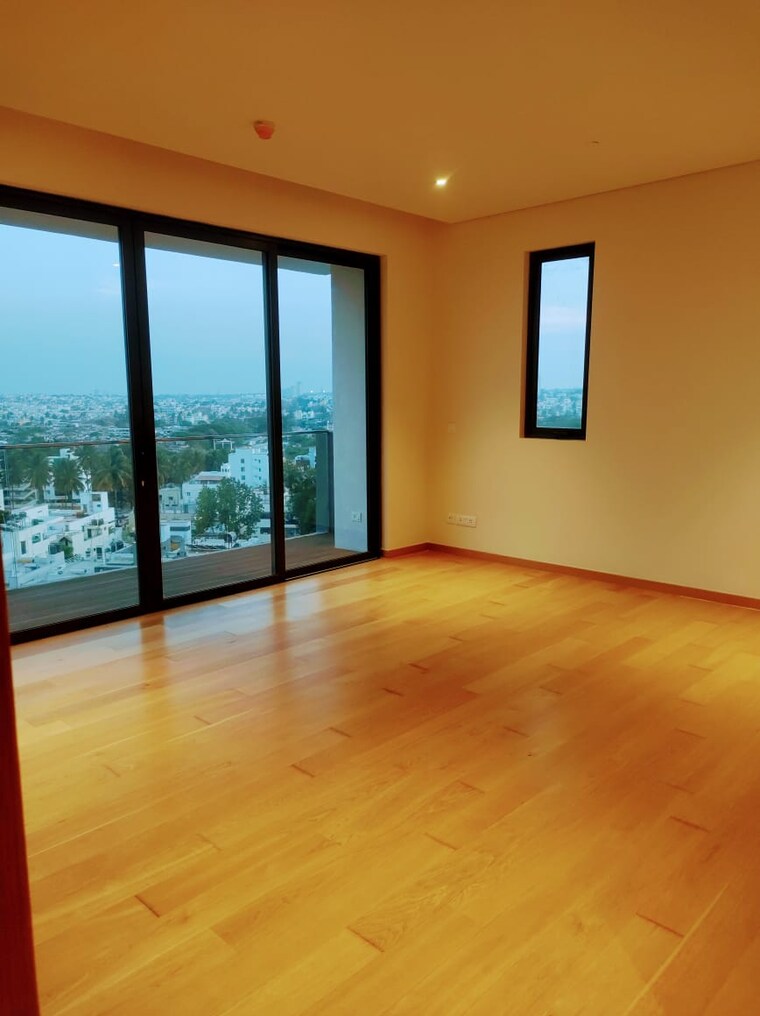 Room, embassy-lake-terrace 3 Bedroom 3947 Sq.Ft. Apartment In Hebbal Bangalore 9204663