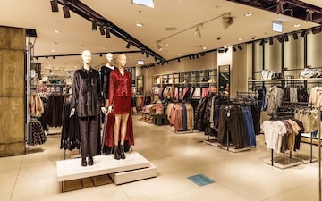 Shop For Rent in Sector 18