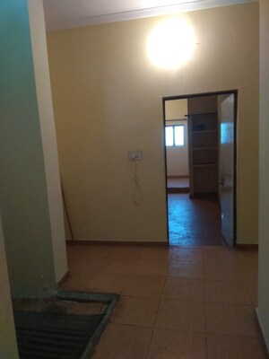 Room in 2 BHK Independent House at Gomti Nagar – for Rent