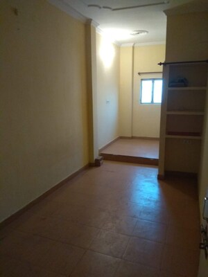 Room in 2 BHK Independent House at Gomti Nagar – for Rent