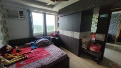 3.5 BHK + Servant Room Apartment For Sale in Dlf New Town Heights
