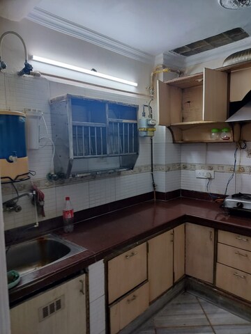 Kitchen in 1 RK Apartment at Varun Enclave, Sector 28 – for Rent
