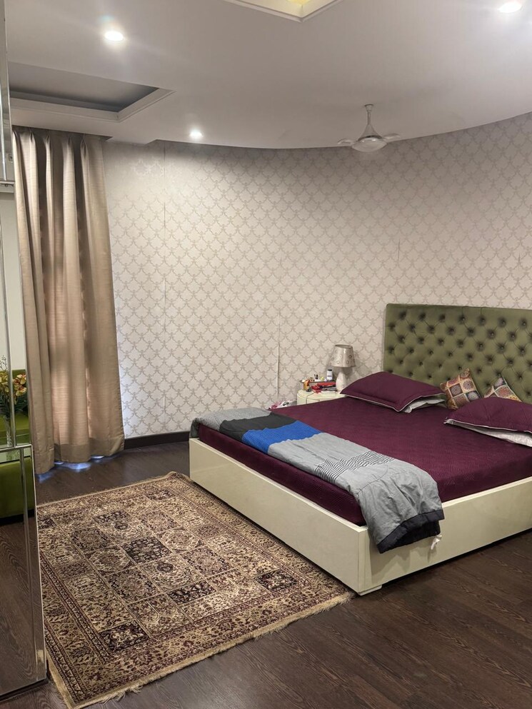Bedroom, alaknanda 4 Bedroom 311 Sq.Yd. Builder Floor In Alaknanda Delhi 9204795