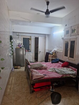 Bedroom in 1 RK Apartment at Park View Apartments Noida, Sector 29 – for Rent