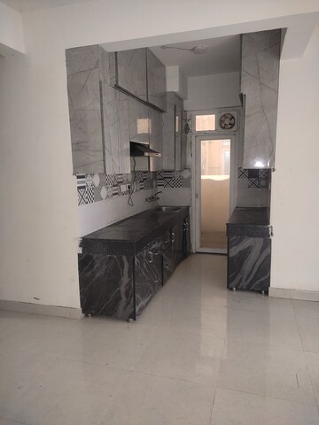 Team Area in 2 BHK Apartment at Signature Global Park 4 and 5, Sohna Sector 36 – for Rent