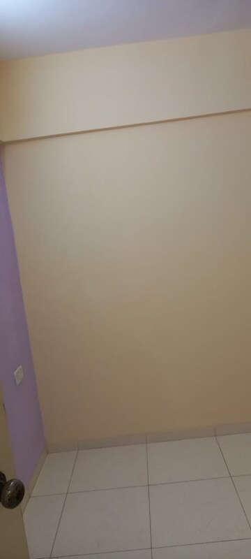 Room in 2 BHK Apartment at Kailash Plaza, Kopar Khairane – for Rent