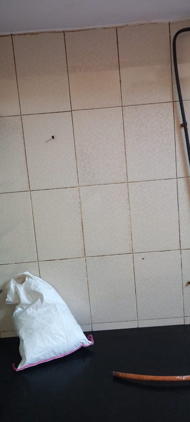 Bathroom, kailash-plaza 2 Bedroom 900 Sq.Ft. Apartment In Kopar Khairane Navi Mumbai 9204811