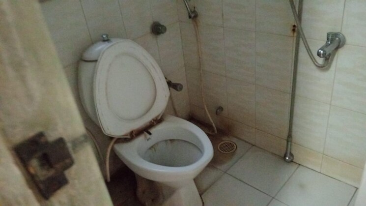 Bathroom, punam-chs-malabar-hill 2 Bedroom 1200 Sq.Ft. Apartment In Malabar Hill Mumbai 9204814