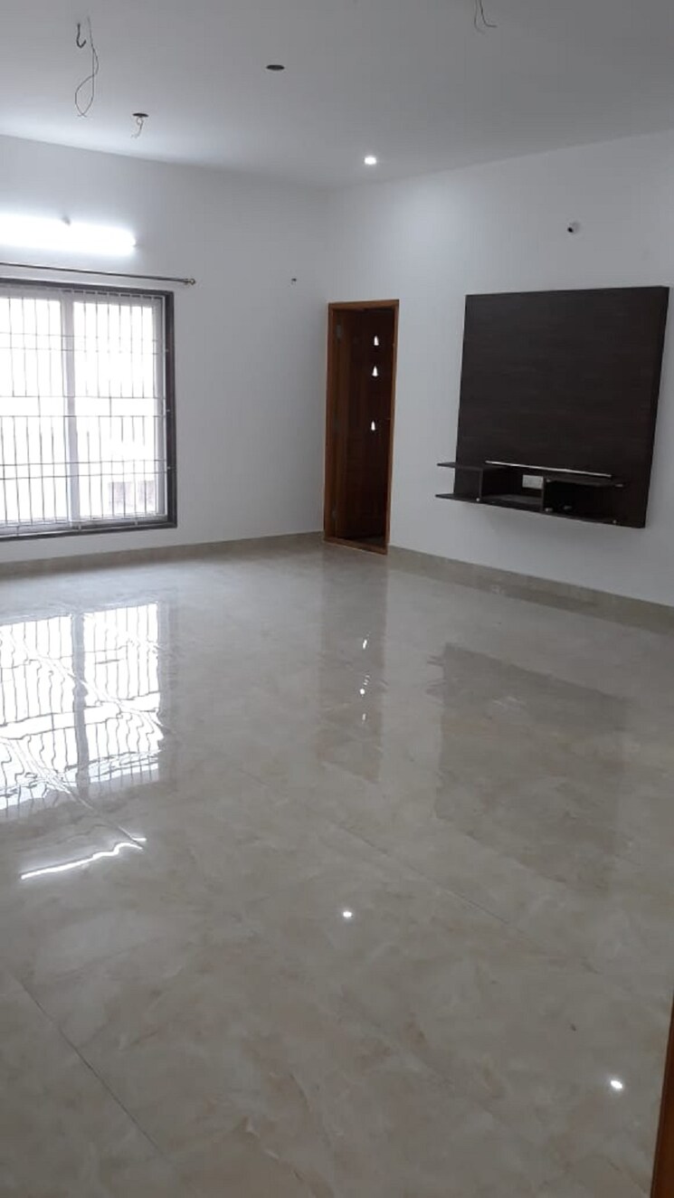 Room, selaiyur 3 Bedroom 1600 Sq.Ft. Builder Floor In Selaiyur Chennai 9204789