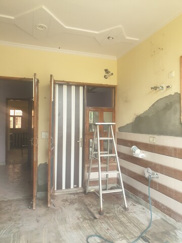 2.5 BHK Independent House For Rent in Sector 16