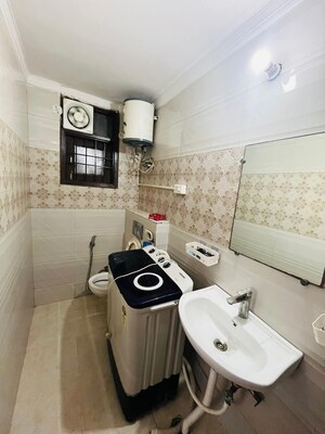 Master Bedroom in 1 BHK Builder Floor at Saket – for Rent