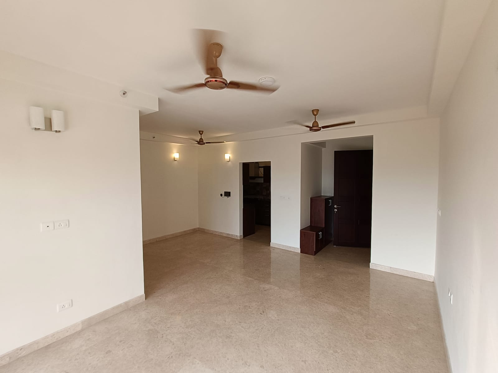 2 BHK Apartment For Sale in Prestige Pine Wood