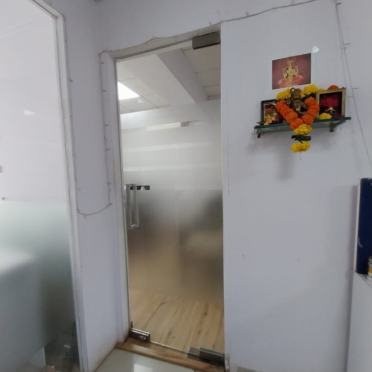 undefined, goregaon east Commercial Office Space 804 Sq.Ft. In Goregaon East Mumbai 9204968