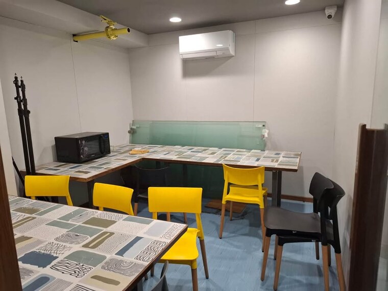 Team Area, balewadi Commercial Office Space 2200 Sq.Ft. In Balewadi Pune 9205025