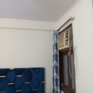 Furnished Amenities in 2 BHK Builder Floor at Saket – for Rent