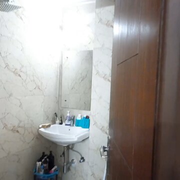Bathroom in 2 BHK Builder Floor at Saket – for Rent