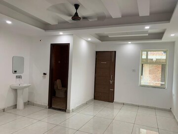 Building Lobby in 2 BHK Builder Floor at Sector 9 – for Rent